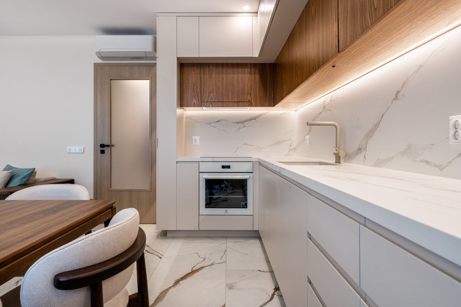 Модерна кухня